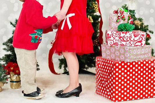 9 Gift-giving Tips for a More Meaningful Christmas for Kids - Peejamas