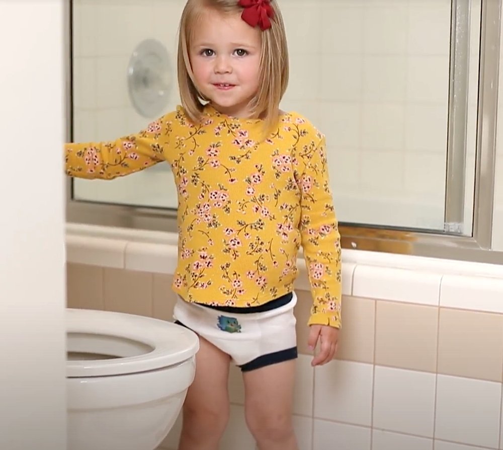 23 Potty Training Tips for Boys and Girls, Pampers
